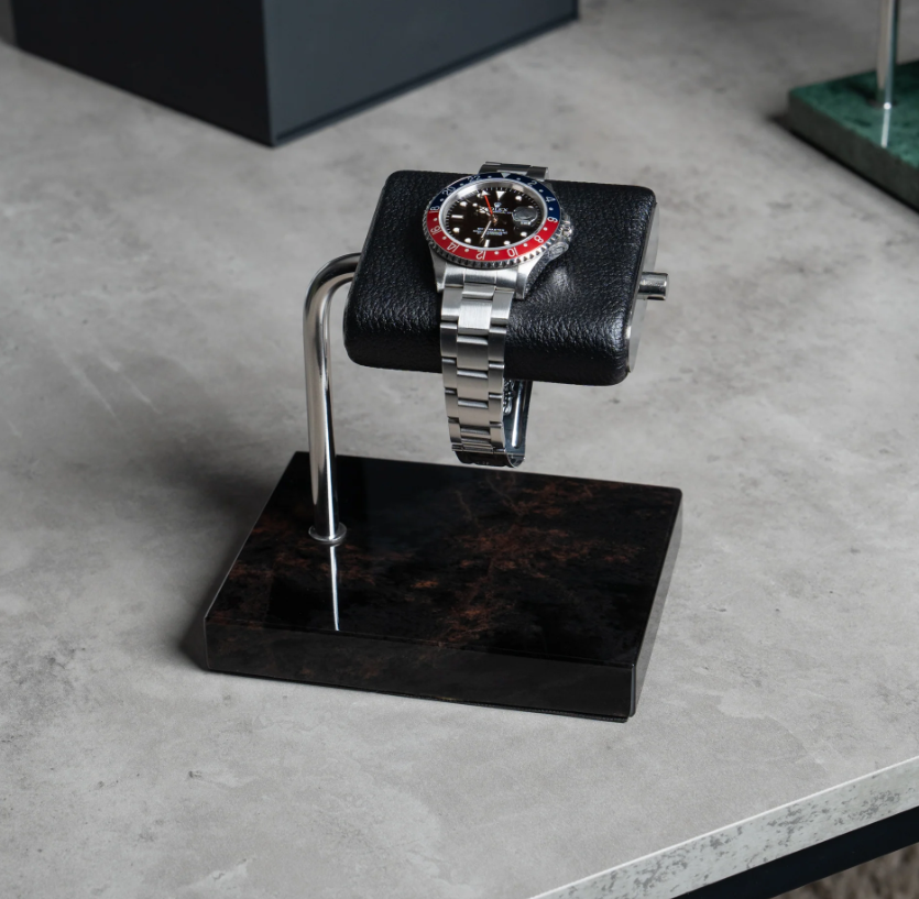 Horloge houder - Donkerbruine marmer